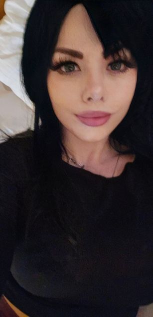 Model - The Devouring Muse dominatrix