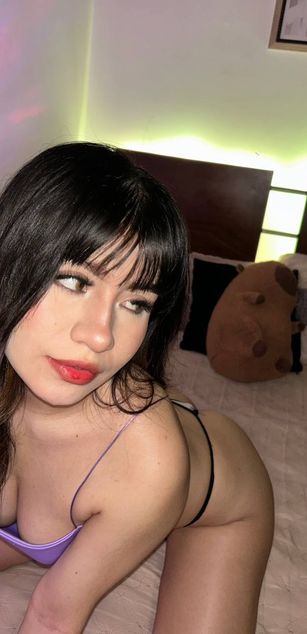 Model - LunaVixen SensualDance