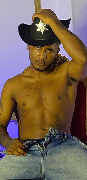 Model - Cheeto piercing