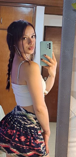 Model - rouse foster bigtits