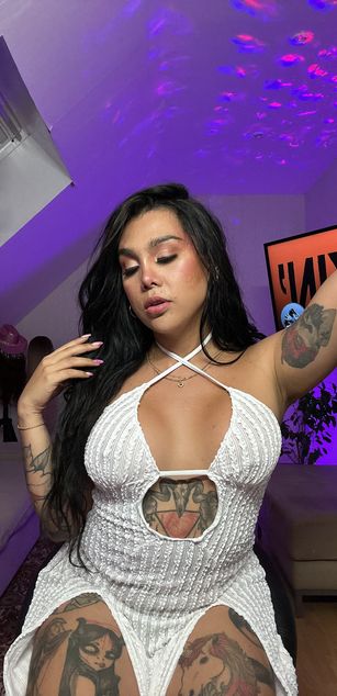 Model - Sofi Thick Cock sexy