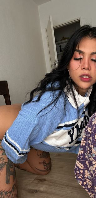 Model - Sofi Thick Cock sexy