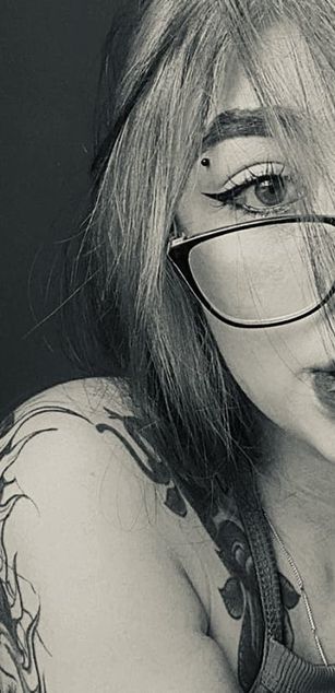 Model - Lexxiee Haze sexy