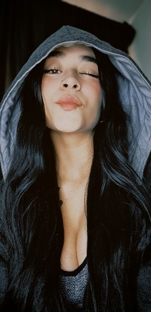 Model - Lexxiee Haze sexy