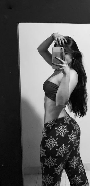 Model - Lexxiee Haze sexy