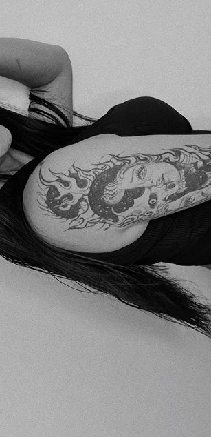 Model - Lexxiee Haze sexy