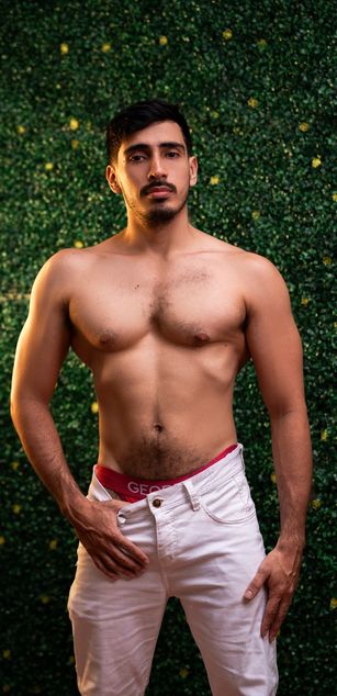 Model - Alex Torricelli Latino