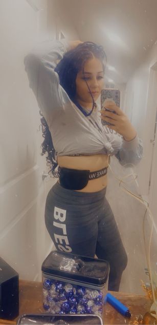 Model - Reina Queen tits