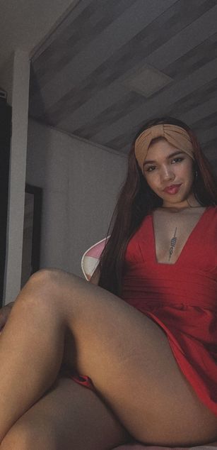 Model - Saraontheblock blowjob