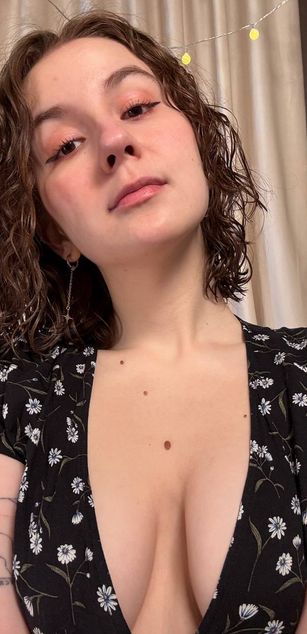 Model - Frances dildo