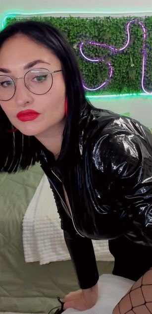 Model - StefanaJerome bigtits