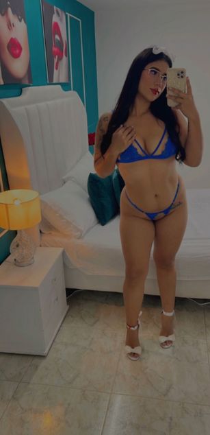 Model - Salome Storil deepthroat