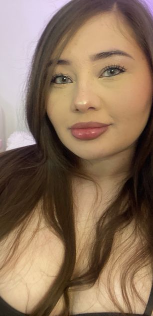 Model - Elisacolevanss curvy