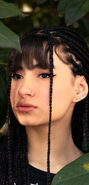 Model - Alynn_Bri feet