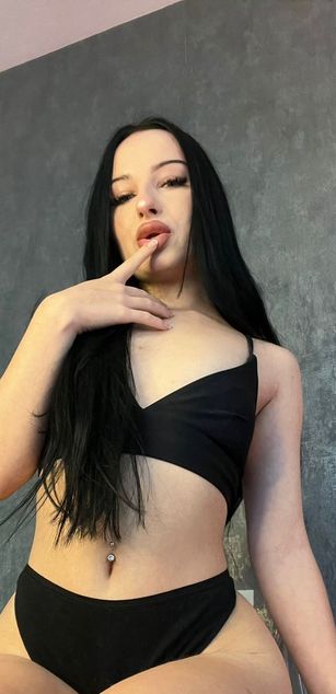 Model - Scarlett Jakobs deepthroat