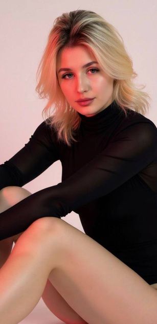 Model - KarenMitchell 18