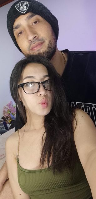 Model - mango y morita deepthroat