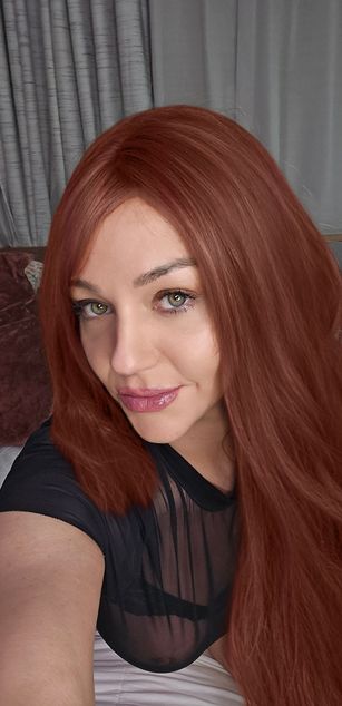 Model - SofiaRyder squirt