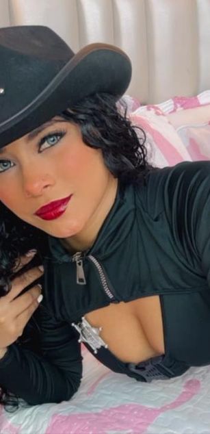 Model - SofiaLaurents Taboo