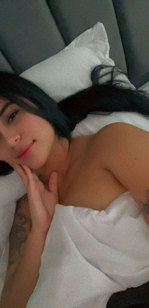 Model - Salome Storil deepthroat