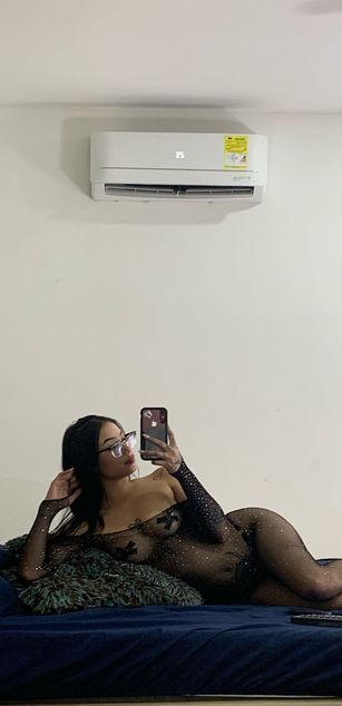 Model - Cata Stones deepthroat