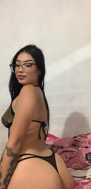 Model - Cata Stones deepthroat