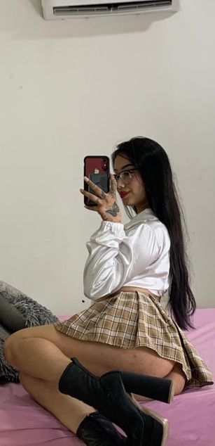 Model - Cata Stones deepthroat