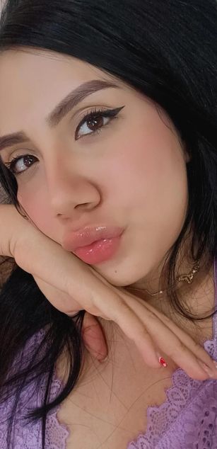 Model - Lina Coopers Taboo