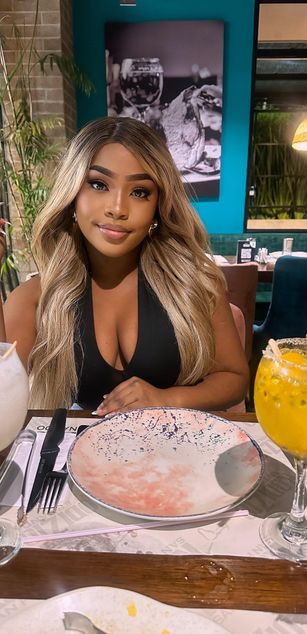 Model - Tianah Glow Ebony