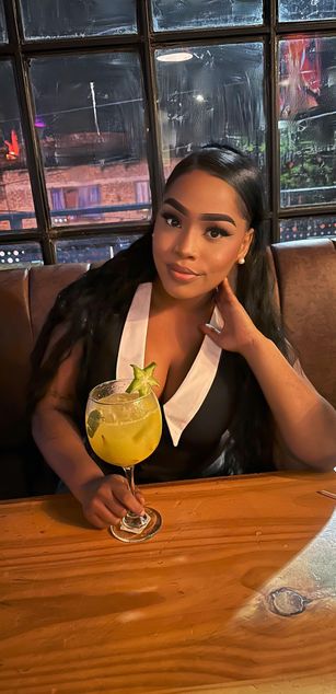 Model - Tianah Glow Ebony