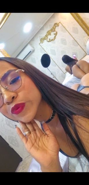 Model - LucyLeah JOI