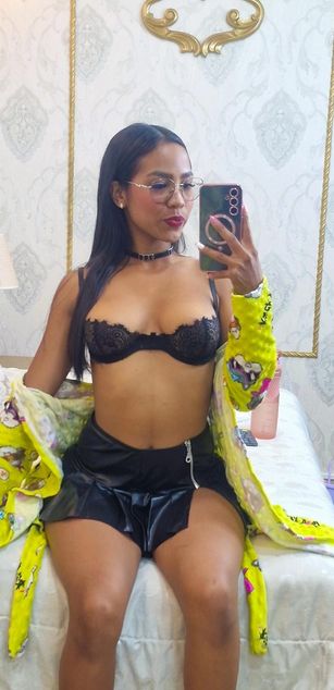 Model - LucyLeah JOI