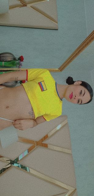 Model - NicoleEsposito deepthroat