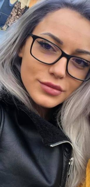 Model - FoxySerena curvy