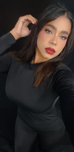 Model - SamanthaStele deepthroat