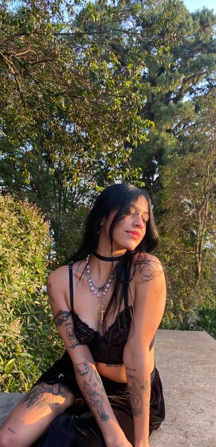 Model - Katzze girlfriend