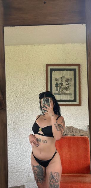 Model - Katzze girlfriend