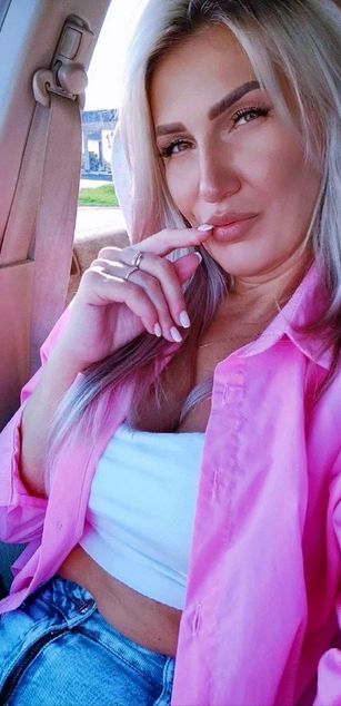 Model - Eva_Blondy_ Funny