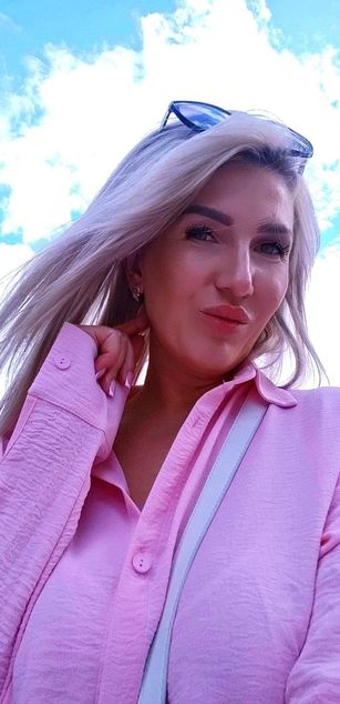 Model - Eva_Blondy_ Funny