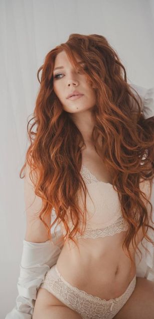 Model - Astarta North deepthroat