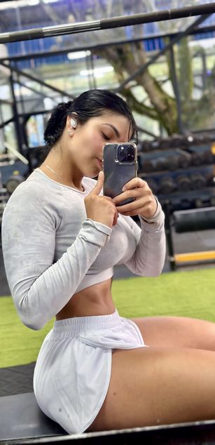 Model - Sophia Karson blowjob