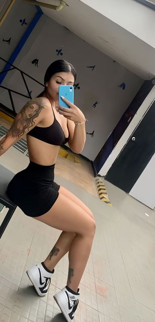 Model - Sophia Karson blowjob