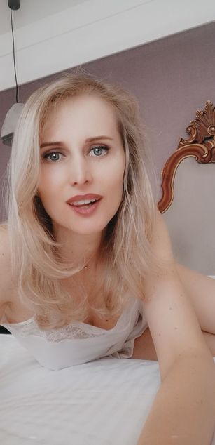 Model - TashaNiksy sexy