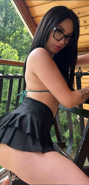 Model - LisaRae fetish