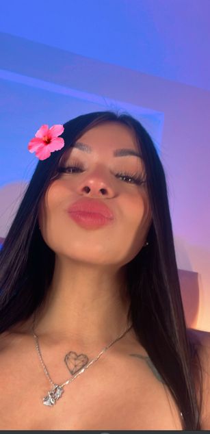 Model - Sophia Karson blowjob