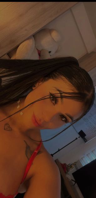 Model - Sophia Karson blowjob