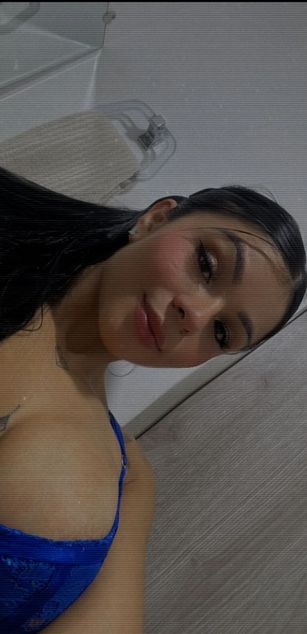 Model - Sophia Karson blowjob