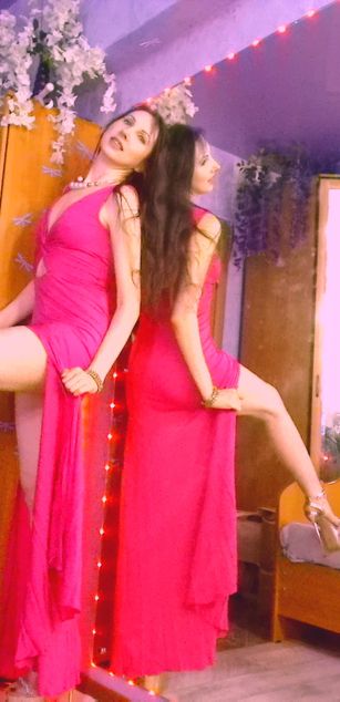 Model - LongLegsHere dirtytalk