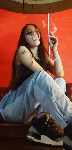 Model - Camila Marti Anal