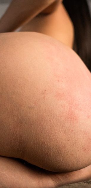 Model - Camila Marti Anal